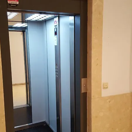 Plaza Apartament