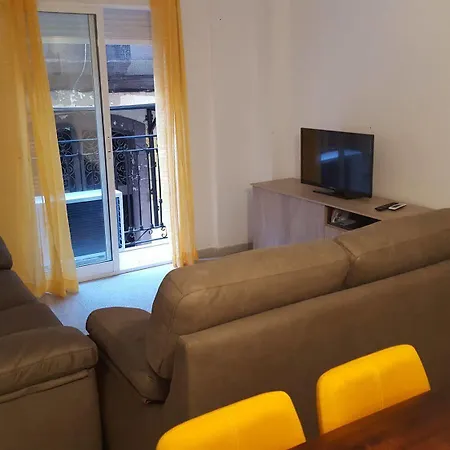 Plaza Apartamento *
